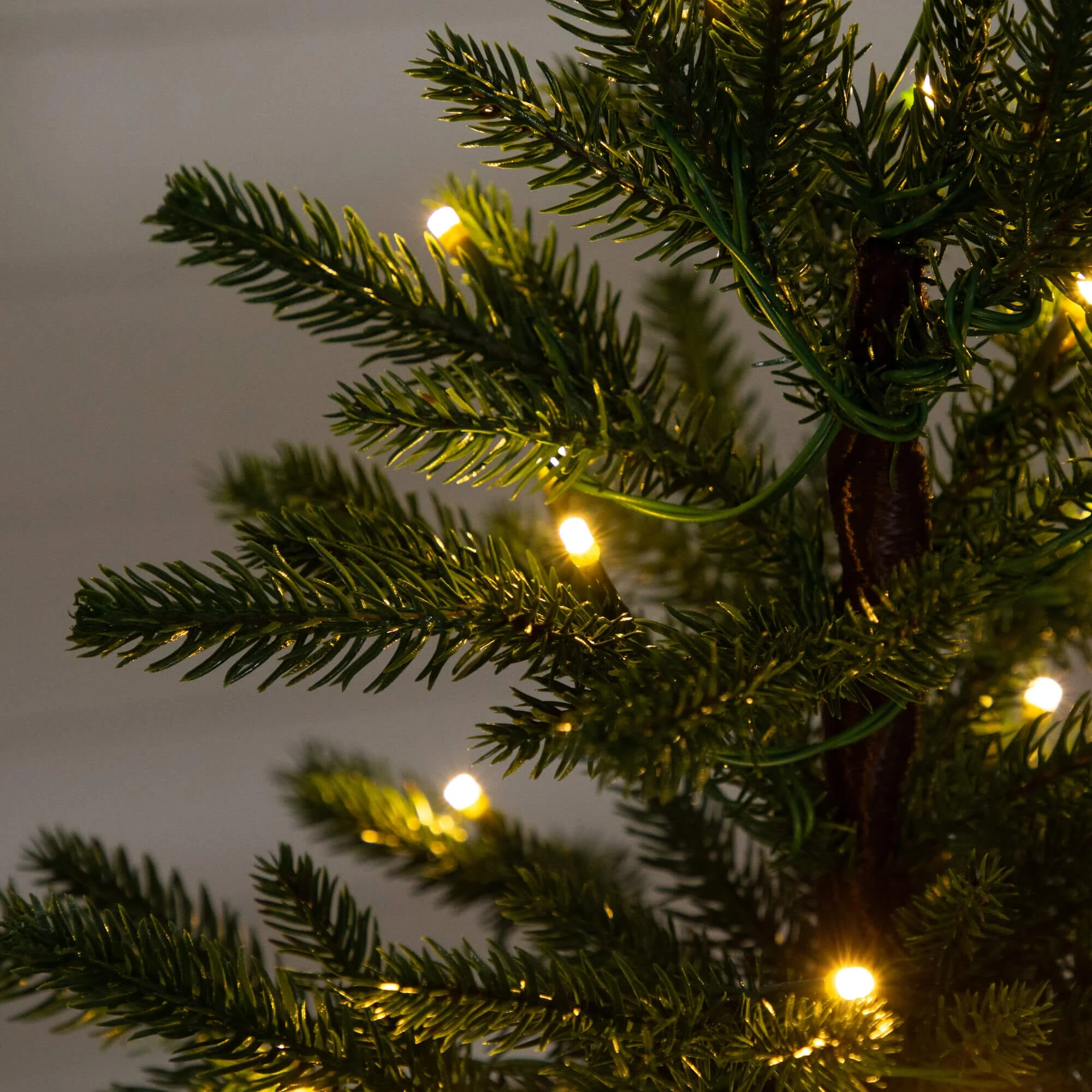 1.5' Pre-Lit Artificial Mini Christmas Tree in Basket with 20 Warm White LED Lights - Image 5