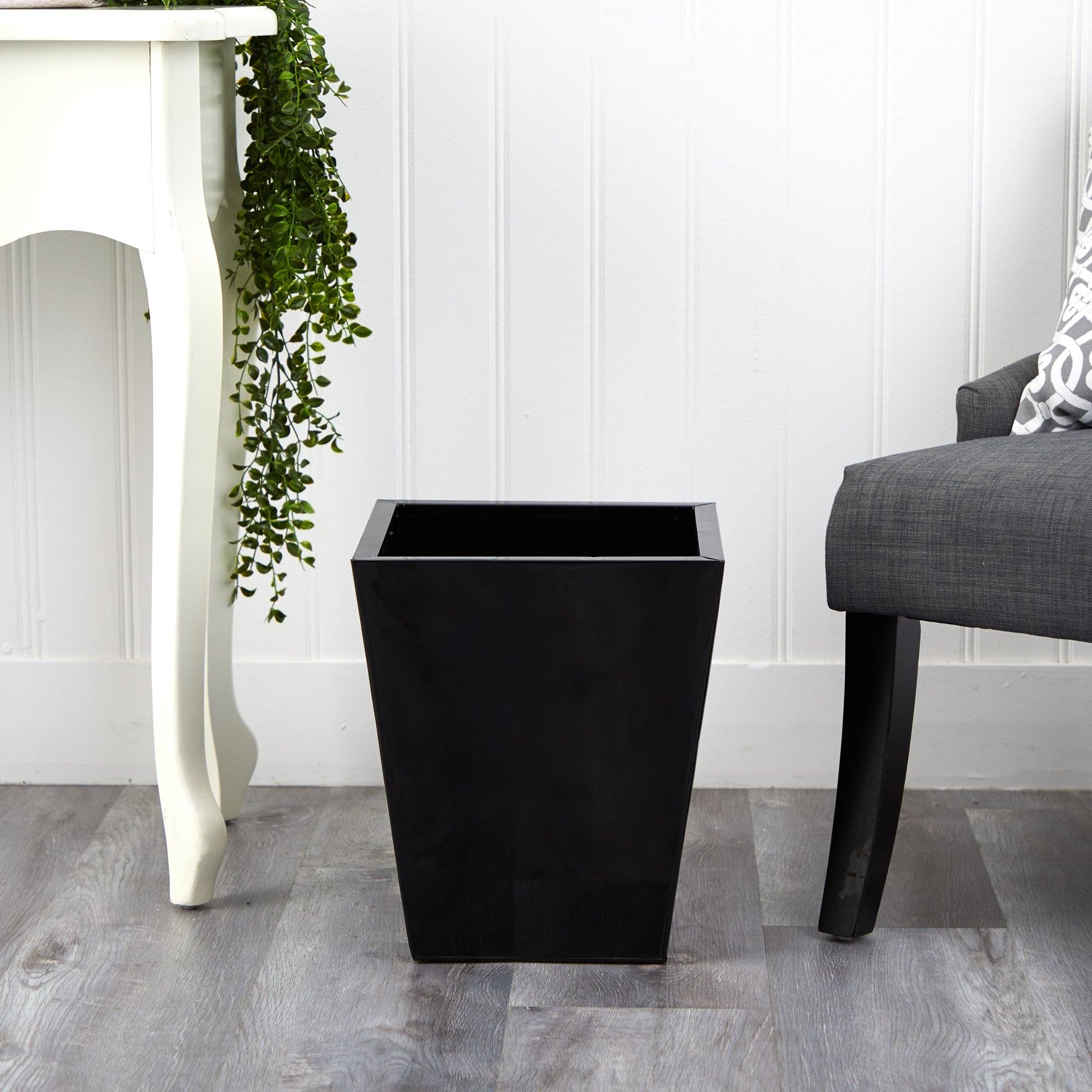 15” Classic Square Metal Planter - Image 3
