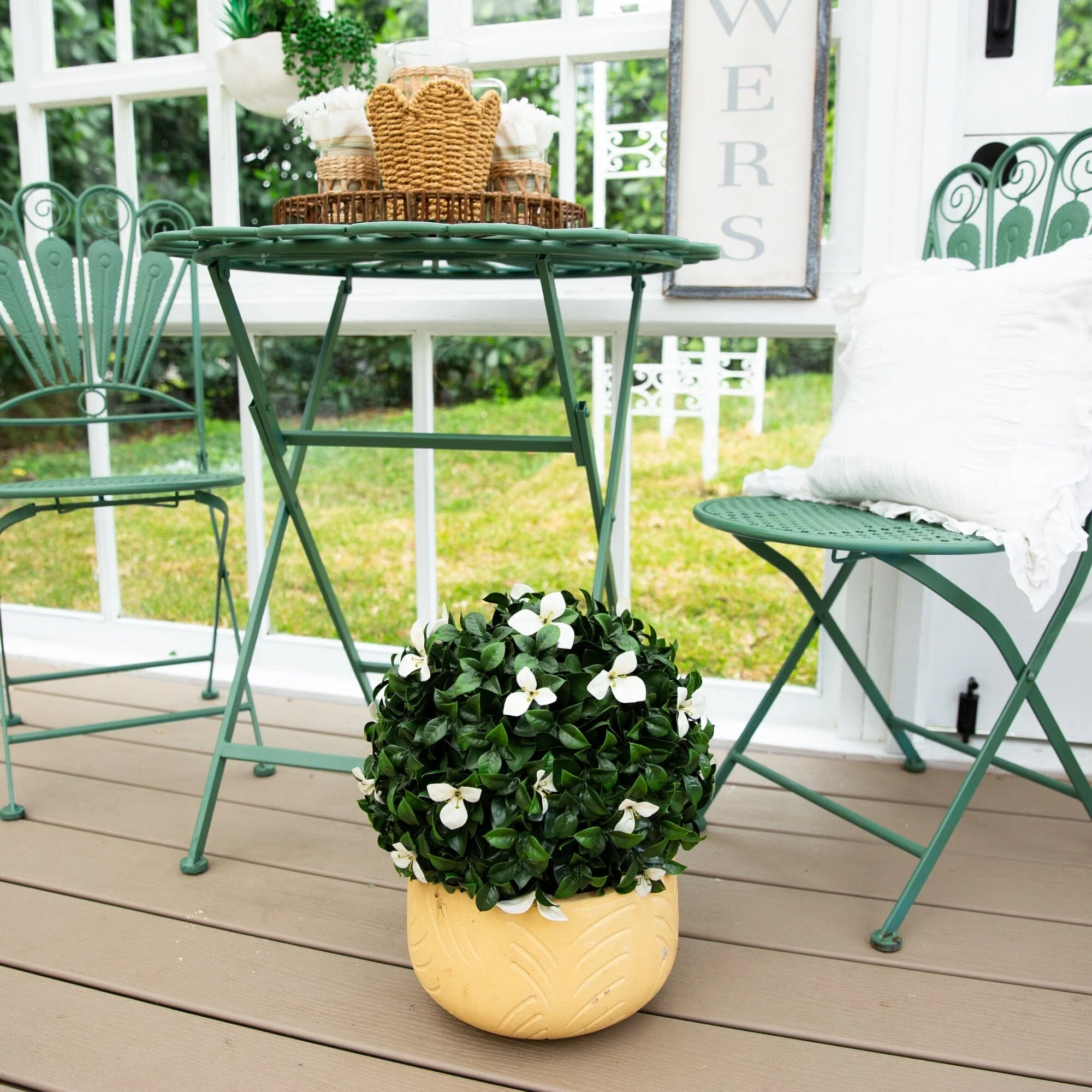 15" UV Resistant Artificial Boxwood and Gardenia Topiary Plant (Indoor/Outdoor) - Image 3