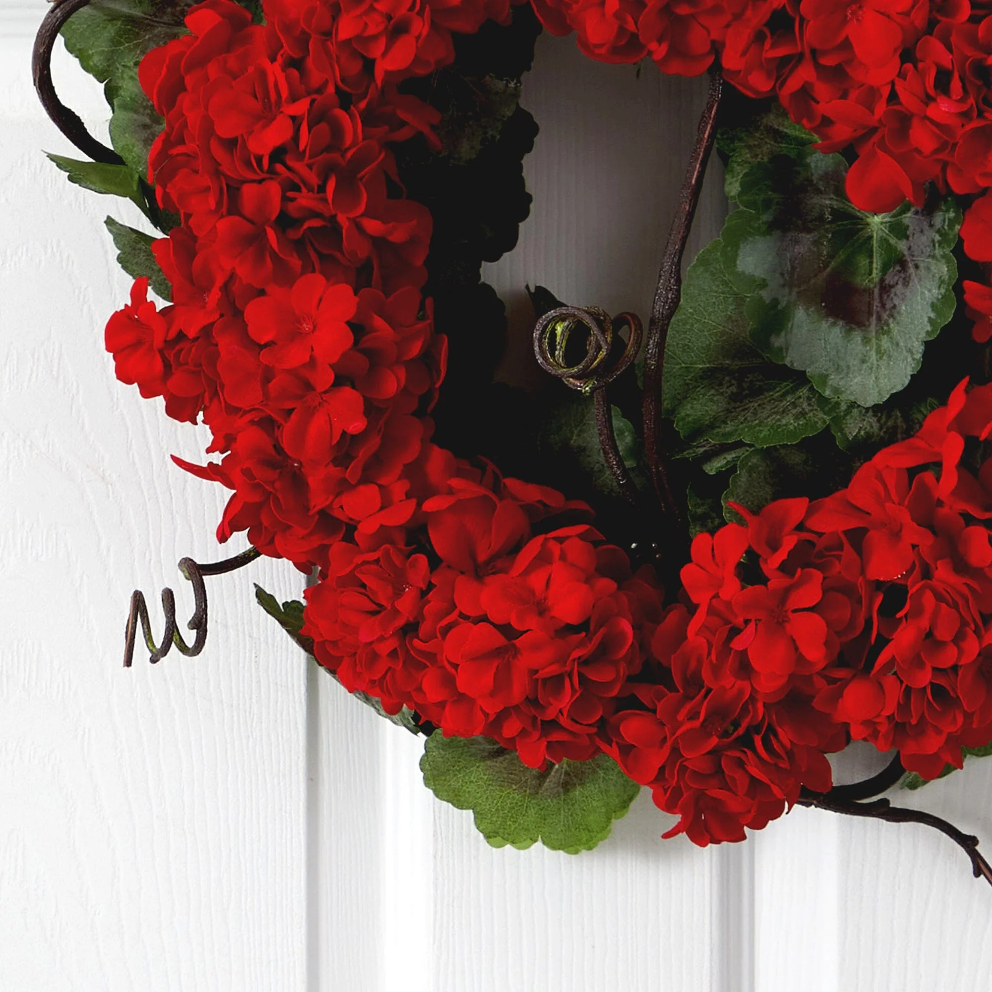 17” Geranium Wreath - Image 2