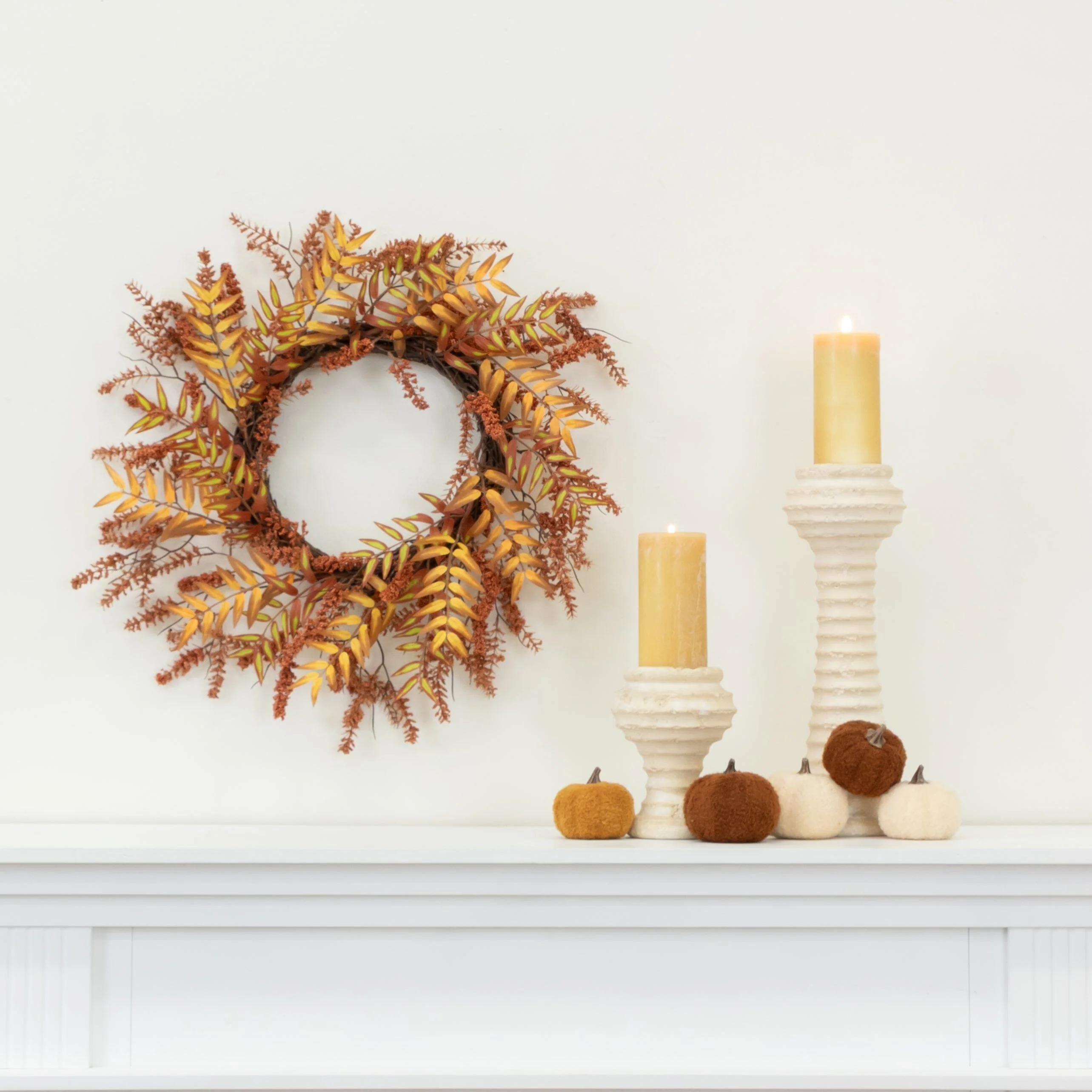 18” Harvest Berry Artificial Wreath - Image 7