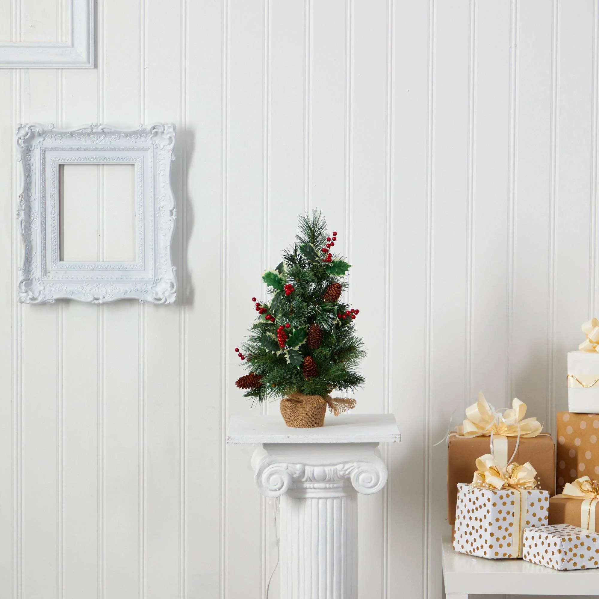 18” Mixed Pine Artificial Christmas Tree with Holly Berries, Pinecones, 35 Clear LED Lights and Burlap Base - Image 6