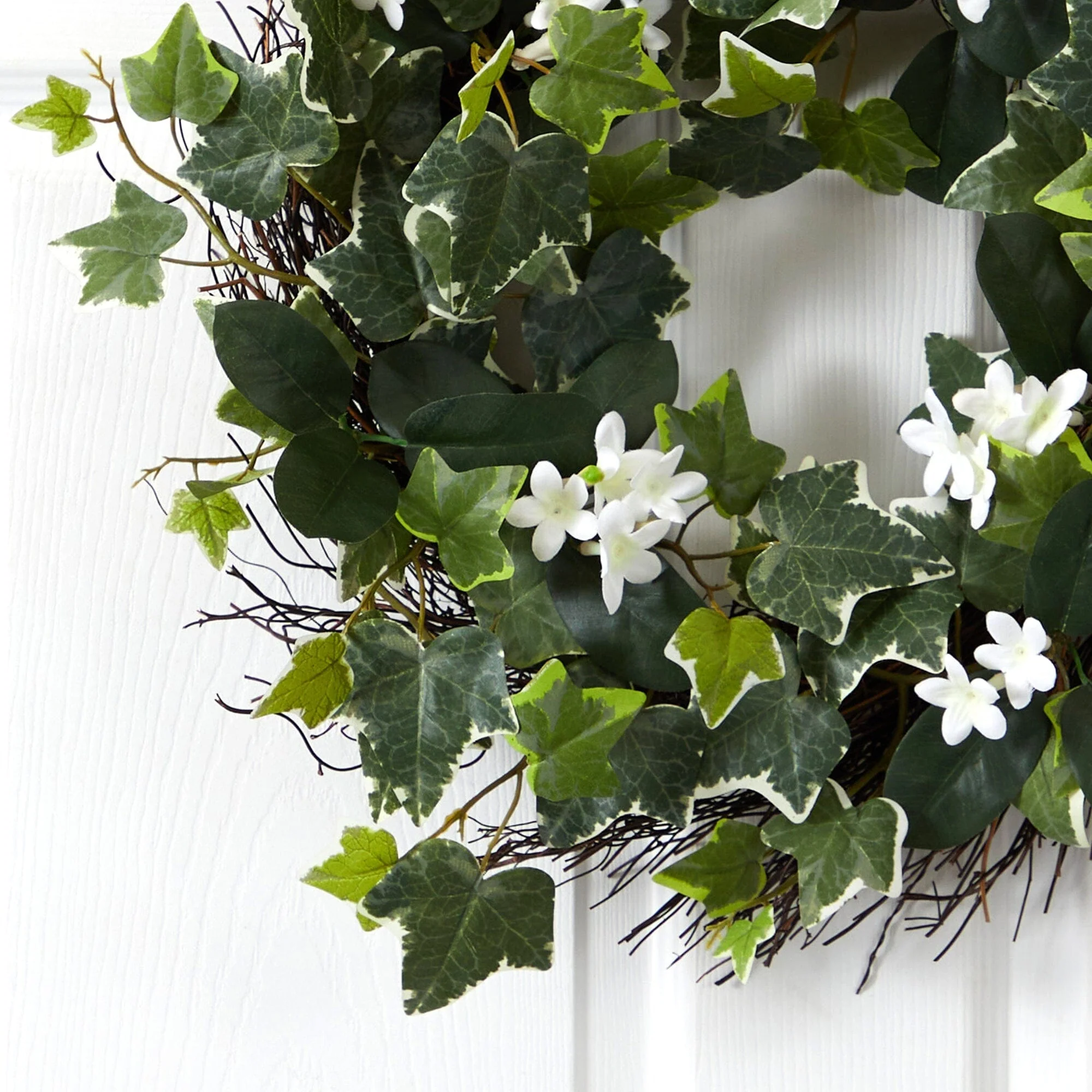 20” Variegated Sage Ivy and Stephanotis Artificial Wreath - Image 2
