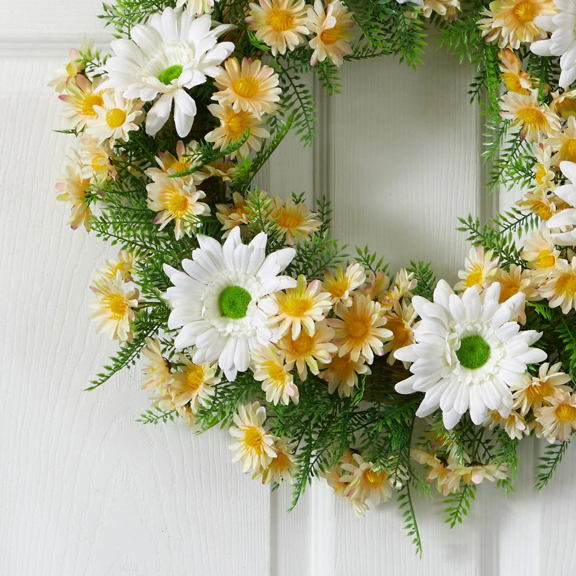 21” Artificial Mixed Daisy Wreath - Image 2