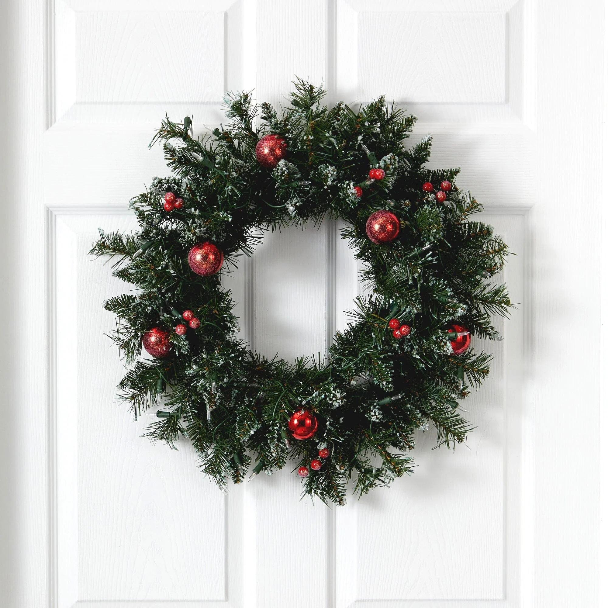24” Frosted Artificial Christmas Wreath with 50 Warm White LED Lights, Ornaments and Berries - Image 4