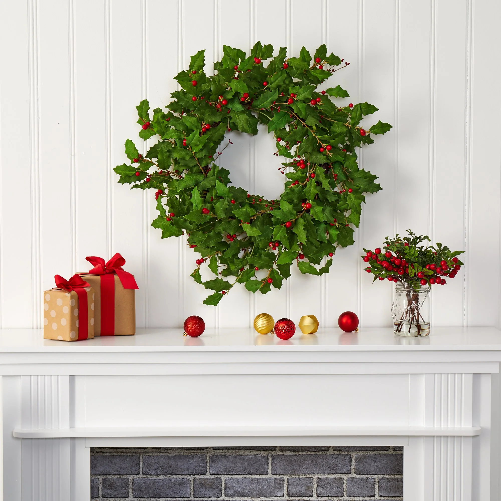 28” Holly Berry Artificial Wreath - Image 4