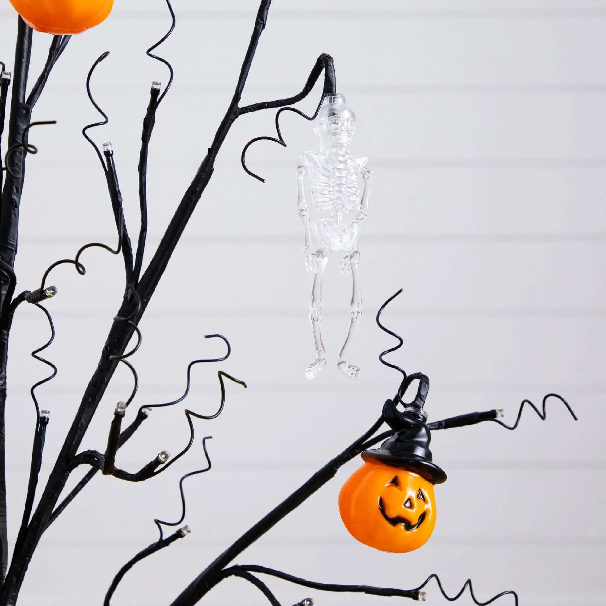 3' Pre-Lit Artificial Halloween Pumpkins and Skulls Ornament Tree with 48 Warm White LED Lights - Image 5
