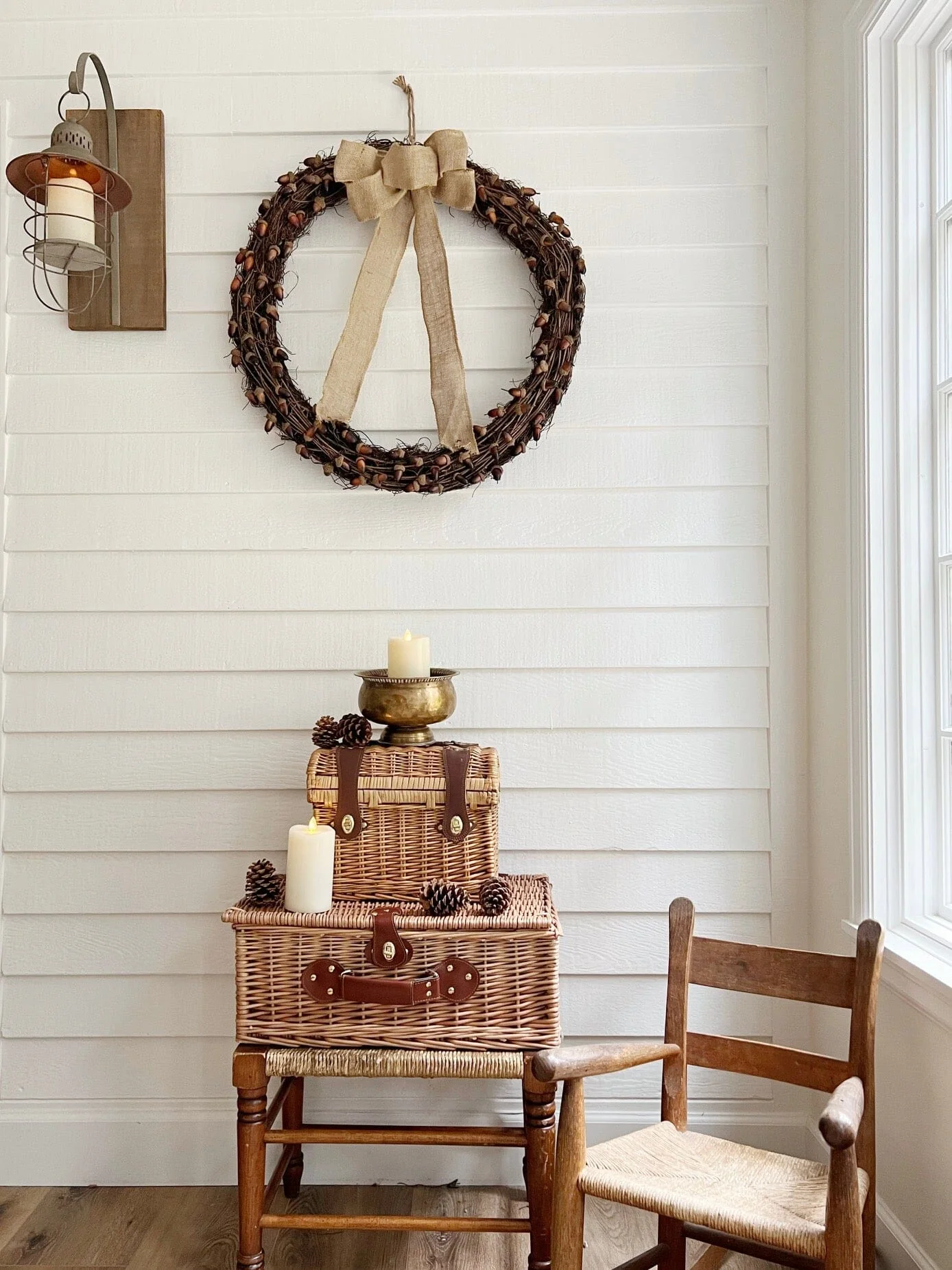 30” Fall Acorn and Decorative Bow Autumn Wreath - Image 3