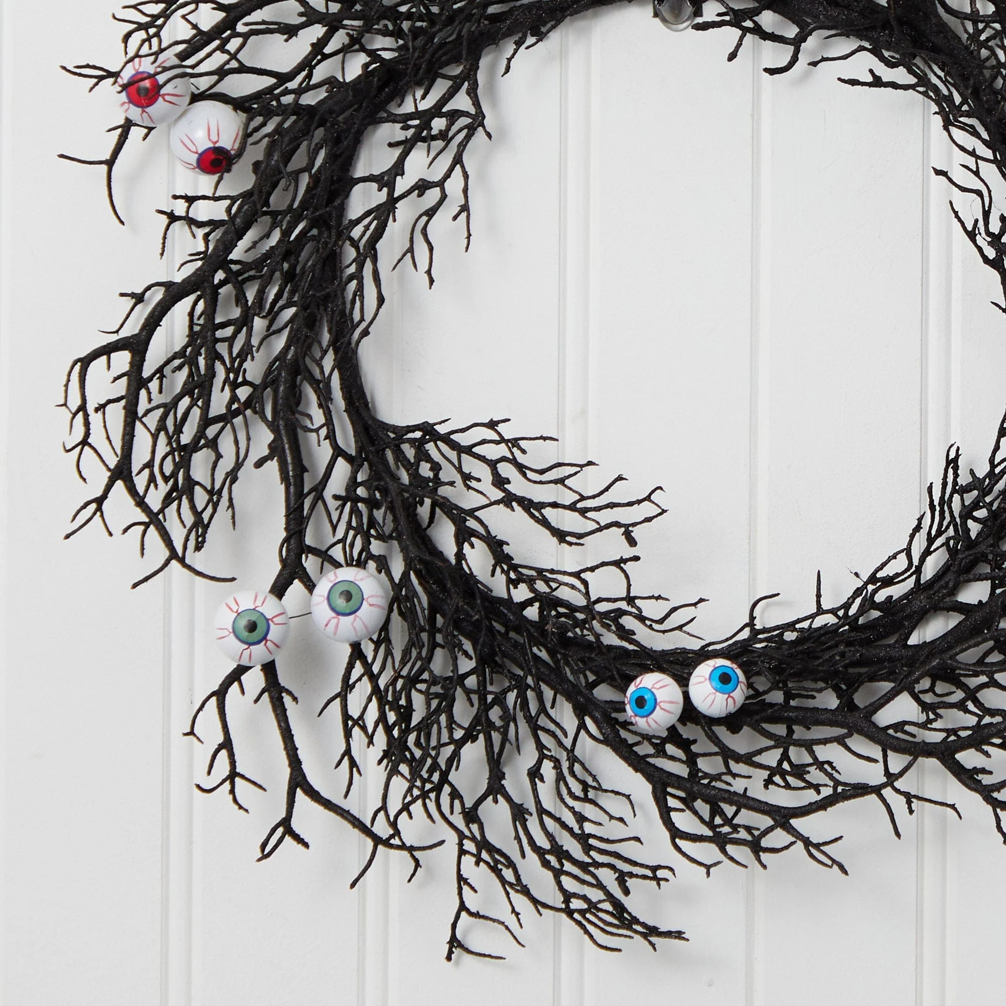 30" Halloween Gazing Eyeballs Twig Wreath - Image 2