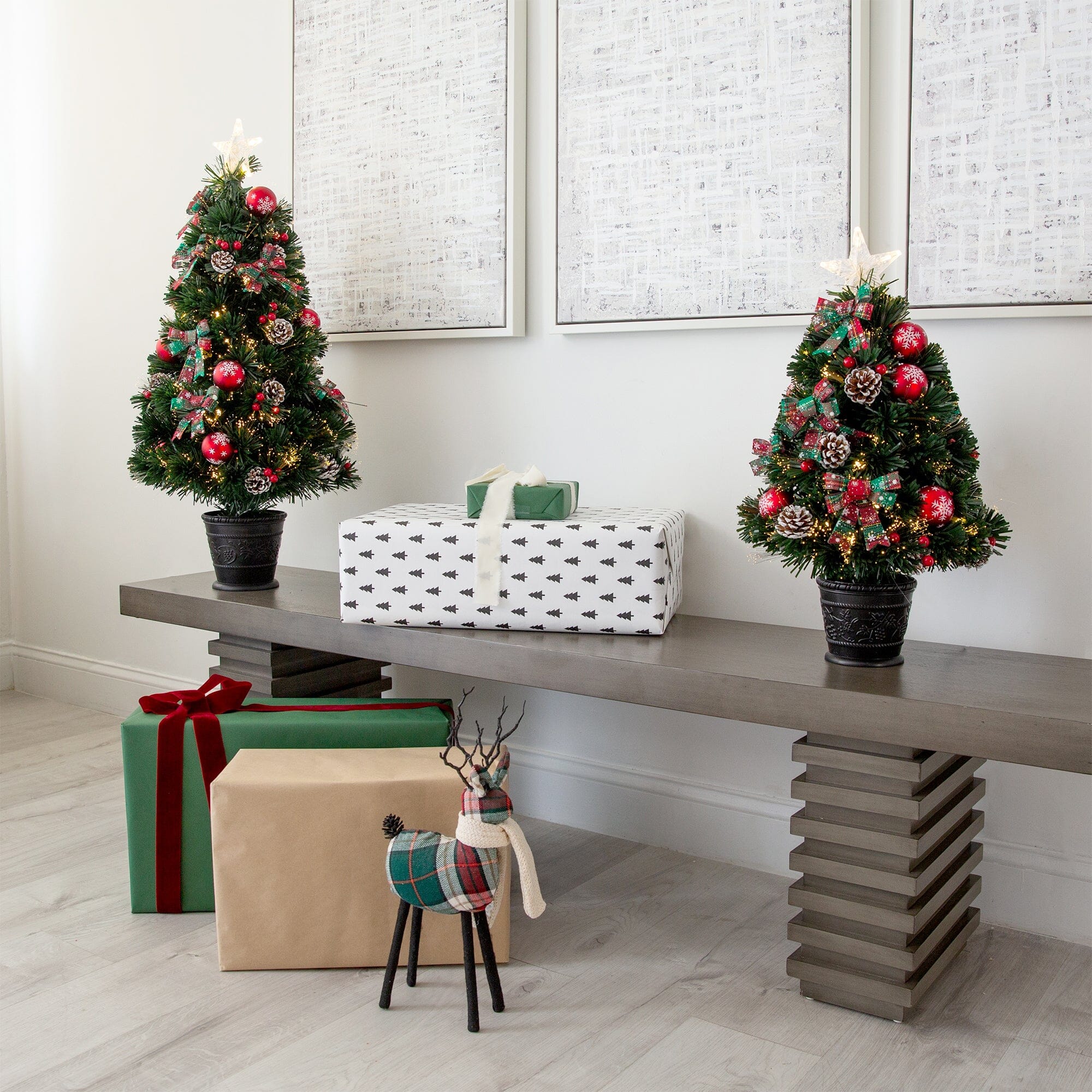 36" Pre-Lit Fiber Optic Cosmopolitan Star Topped Artificial Christmas Tree with Decorative Planter - Image 4
