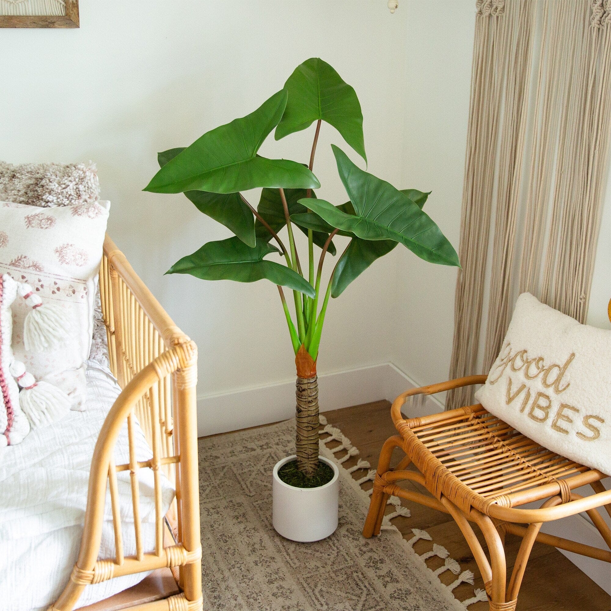 4.5’ Artificial Arrowhead Philodendron in White Decorative Planter - Image 4