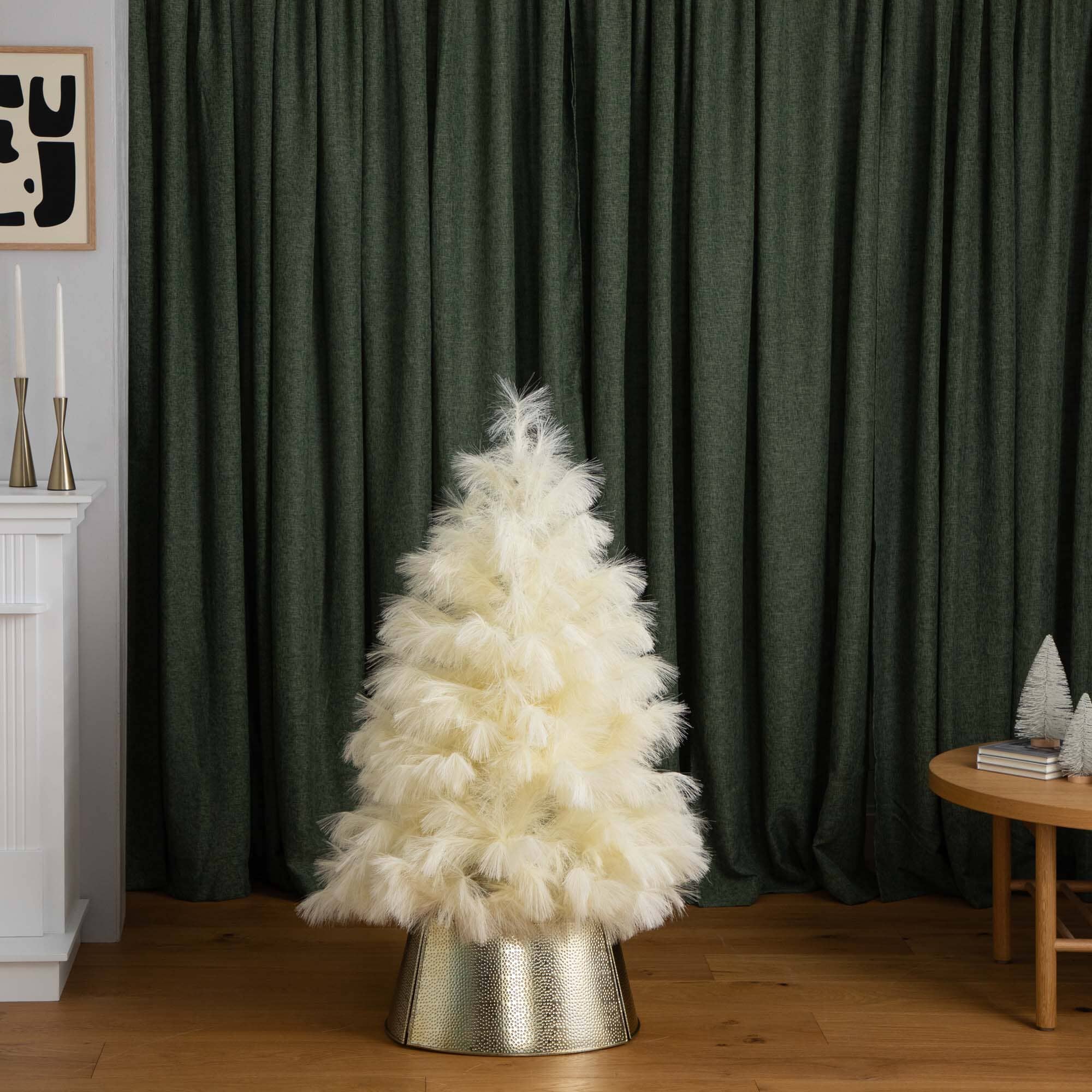 4’ Artificial Off-White Pampas Grass Christmas Tree - Image 4