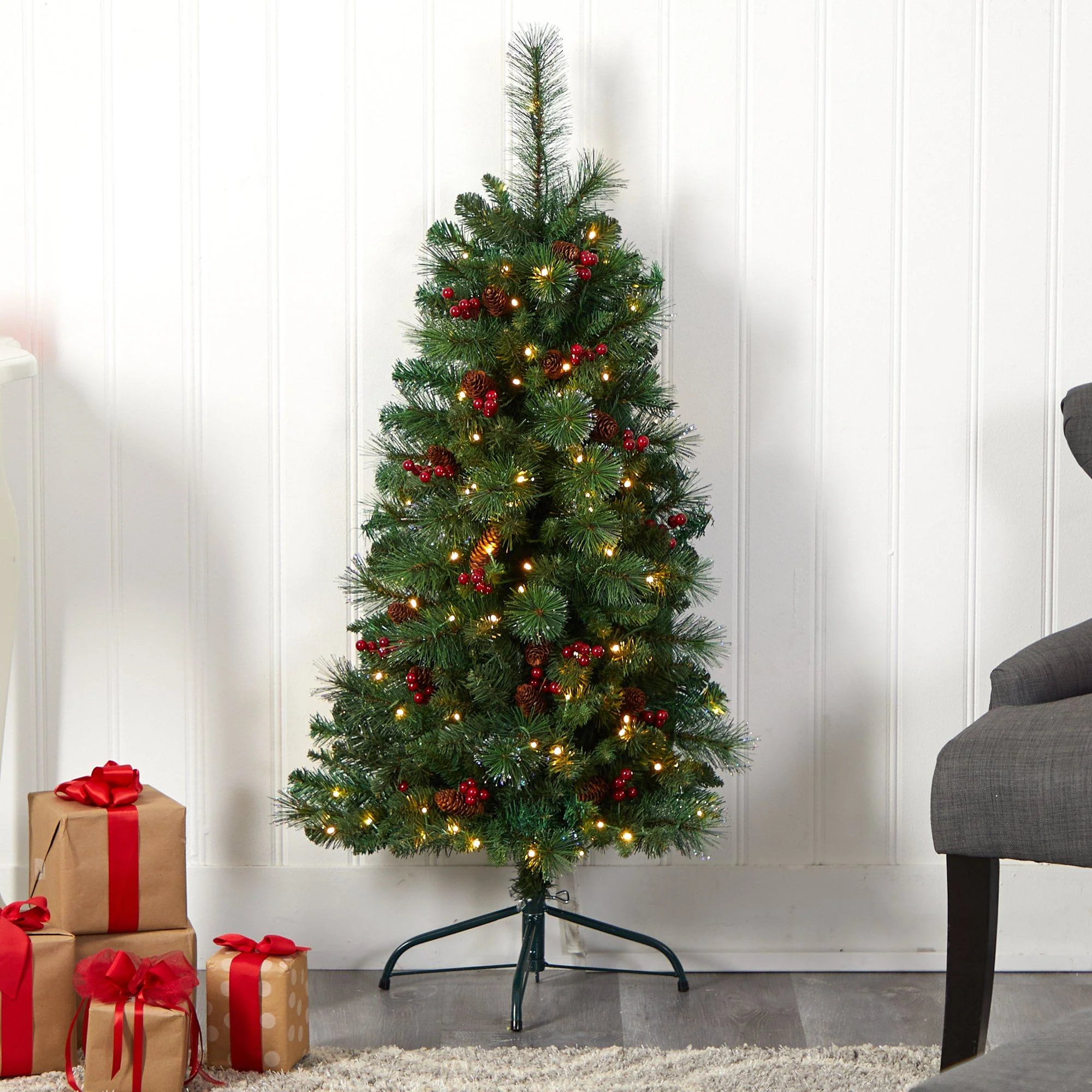 4’ Flat Back Montreal Mountain Artificial Christmas Tree with Pine Cones and Berries - Image 7