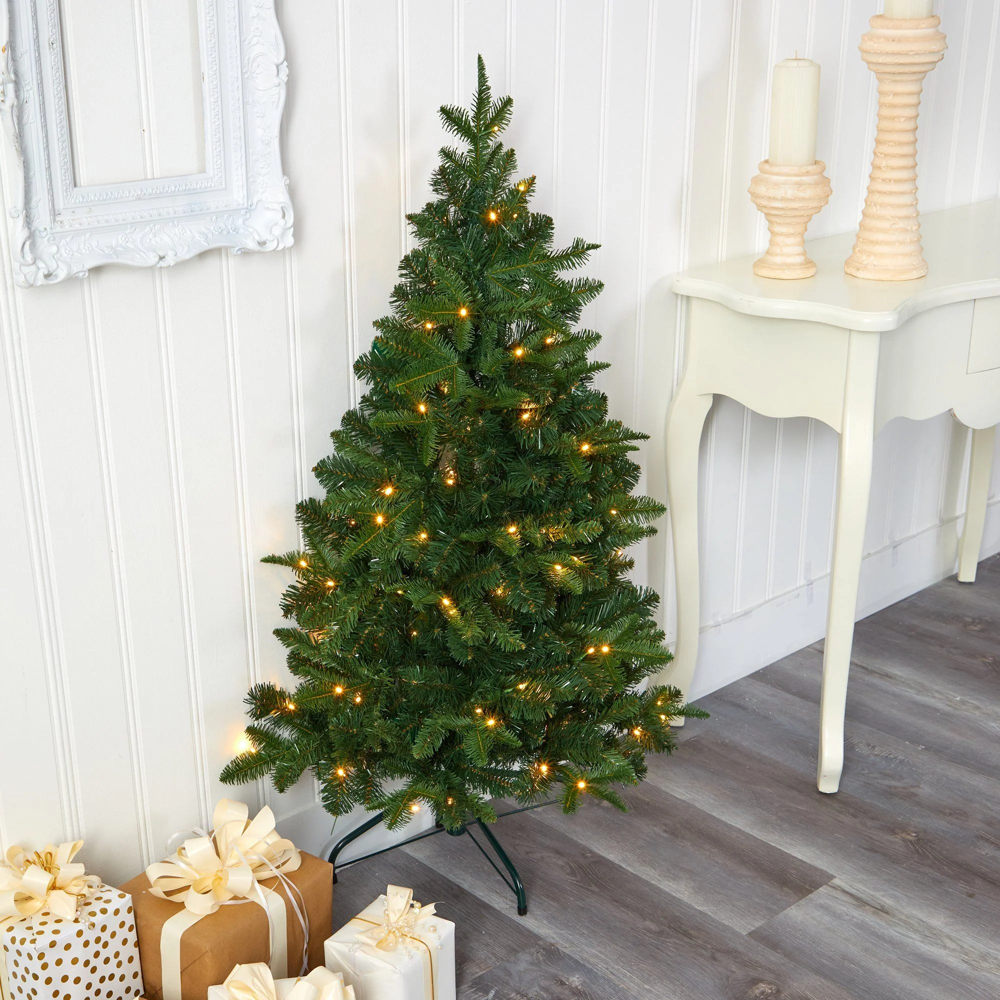 4’ Grand Teton Spruce Flat Back Artificial Christmas Tree with 90 Clear LED Lights and 369 Bendable Branches - Image 7