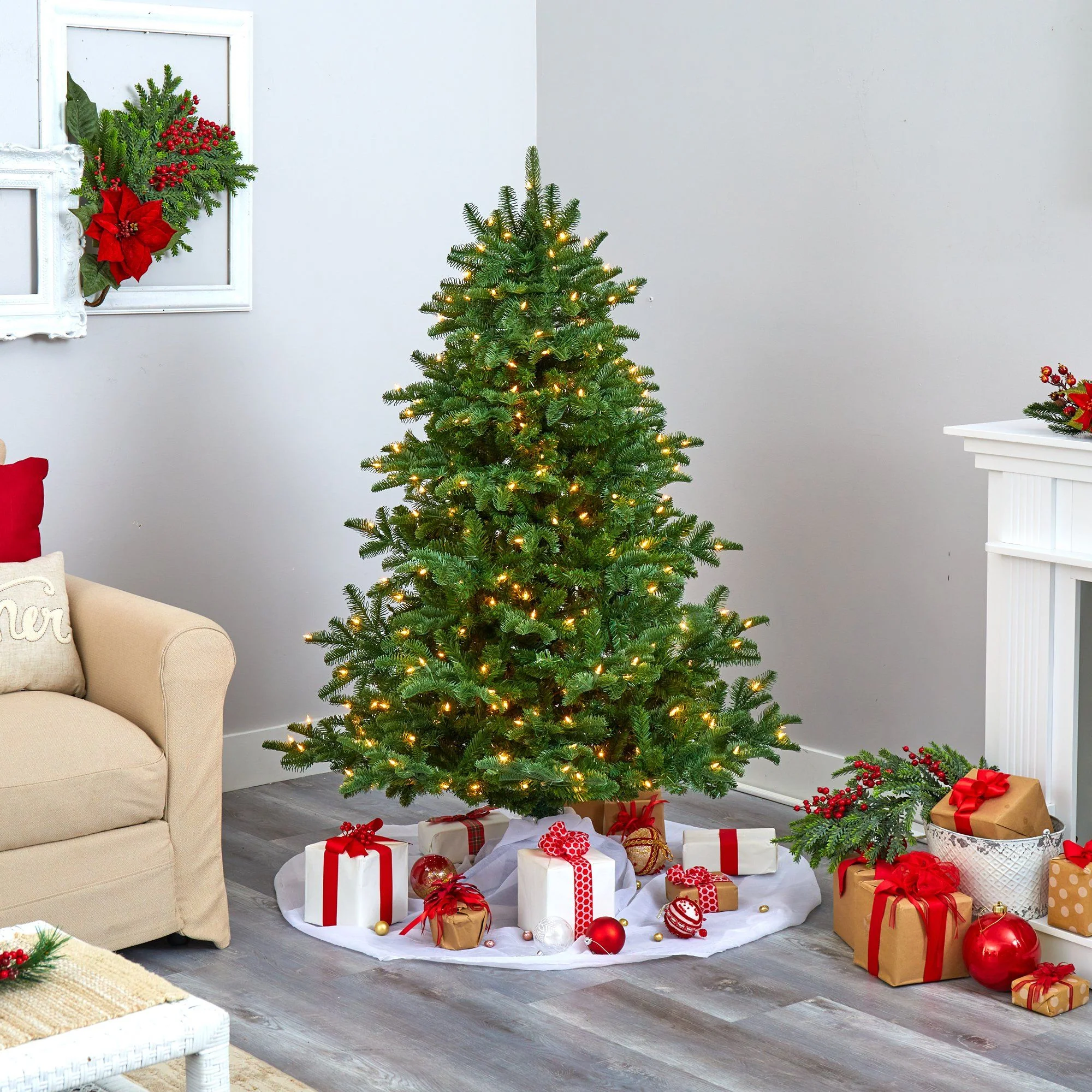 5’ South Carolina Spruce Artificial Christmas Tree with 300 White Warm Lights and 1370 Branches - Image 3