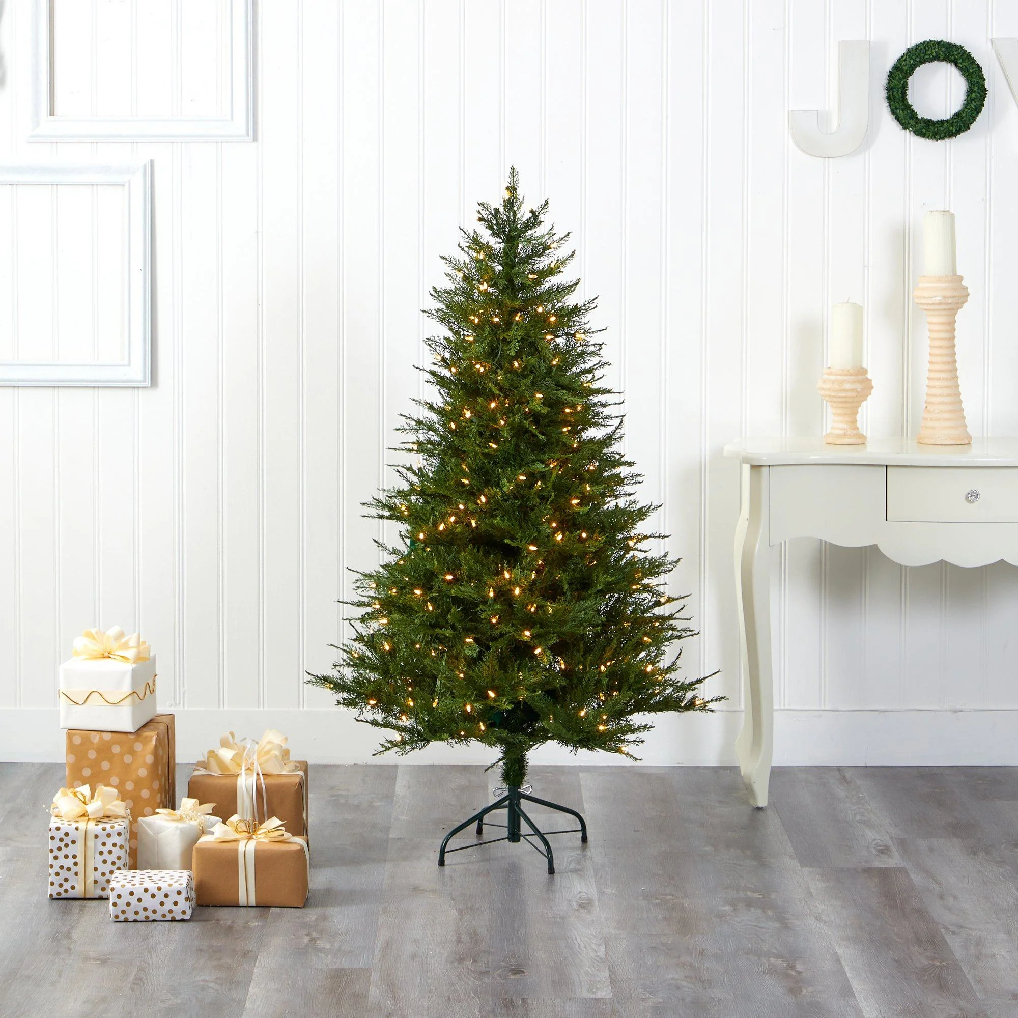 5’ Wisconsin Fir Artificial Christmas Tree with 250 Warm White LED Lights and 578 Bendable Branches - Image 5