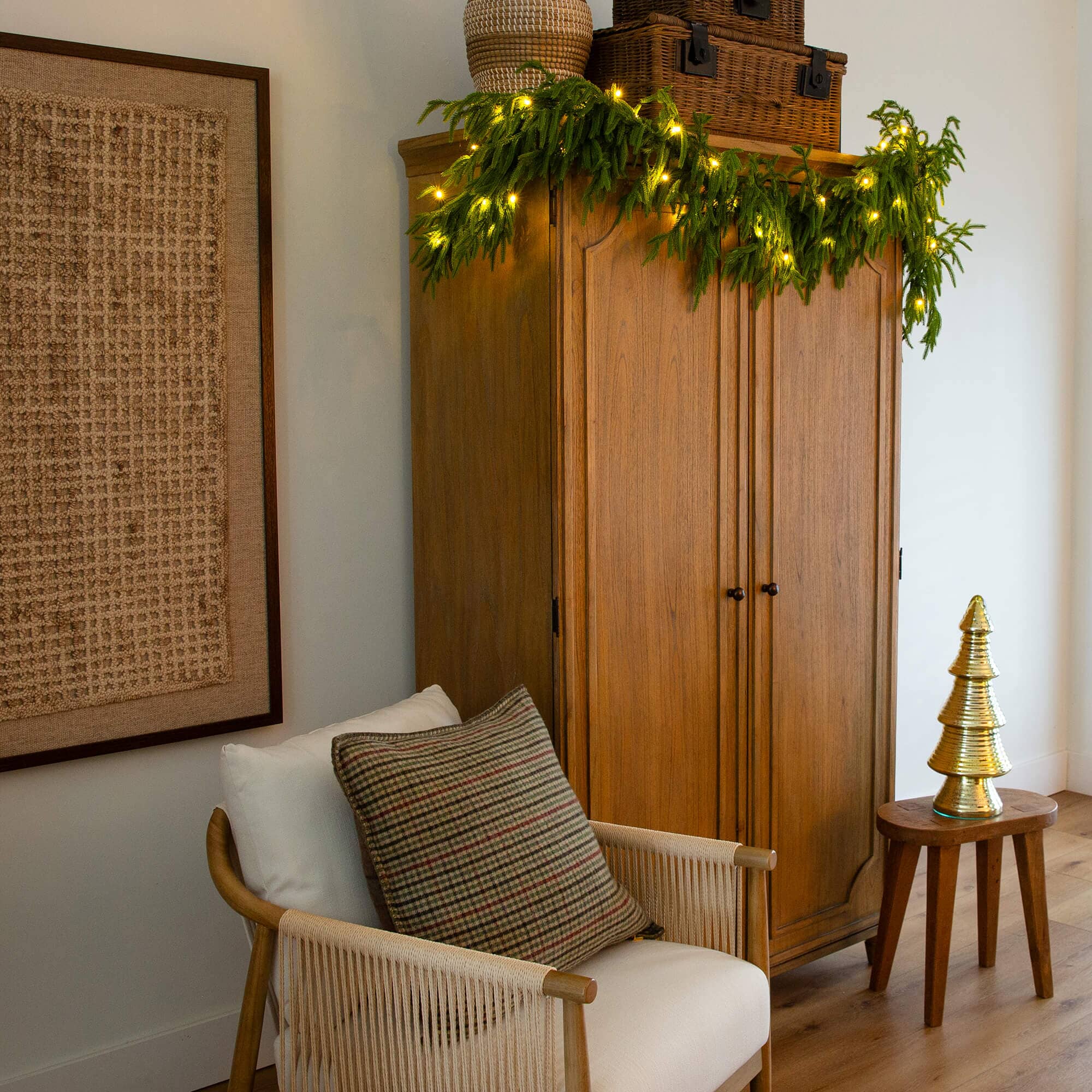 6' Pre-Lit Artificial Real touch Norfolk Island Pine Garland with 35 Warm White LED Lights and Natural Look - Image 6