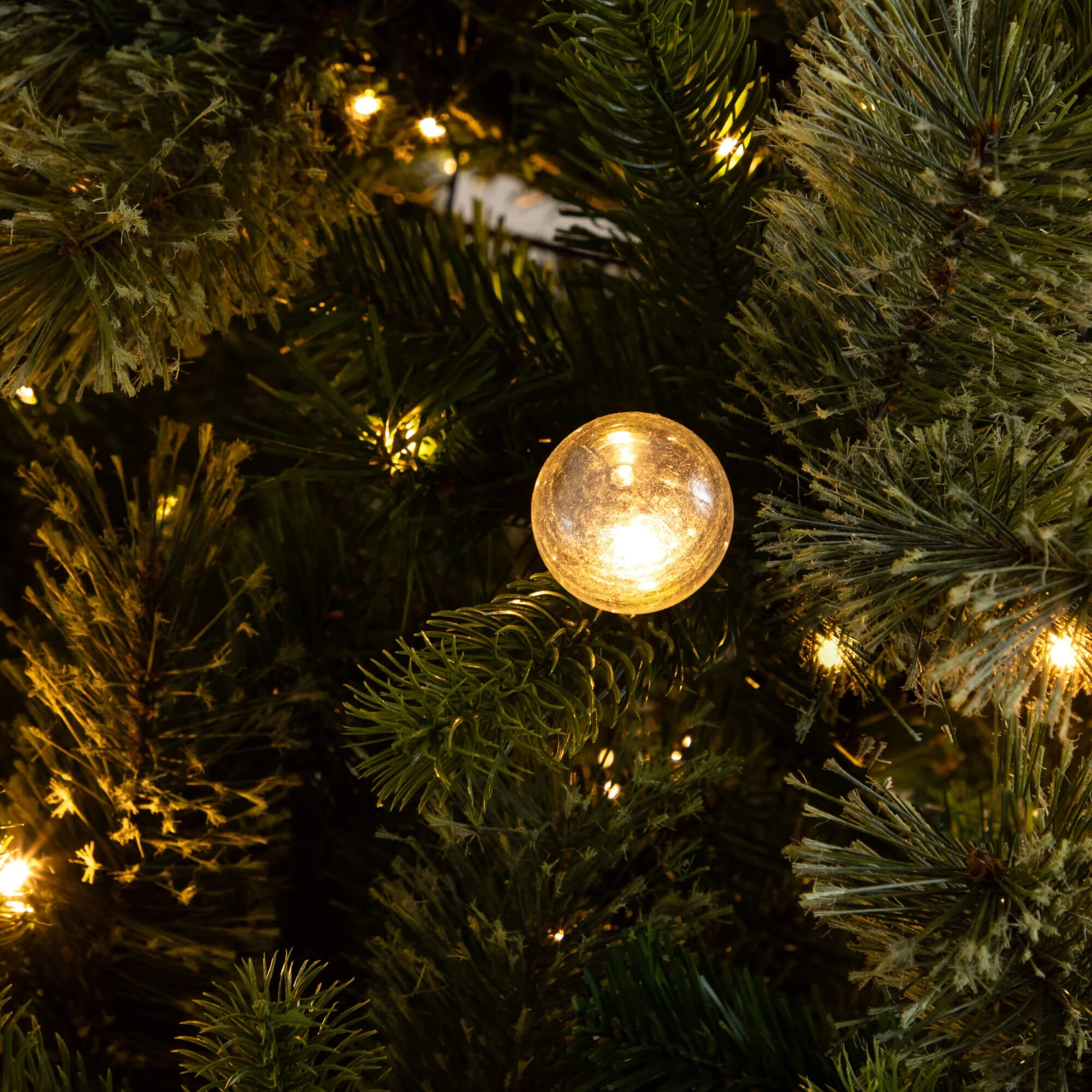 7.5' Artificial Christmas Tree with 450 Warm White Clear Globe Bulbs and LED Lights - Image 2