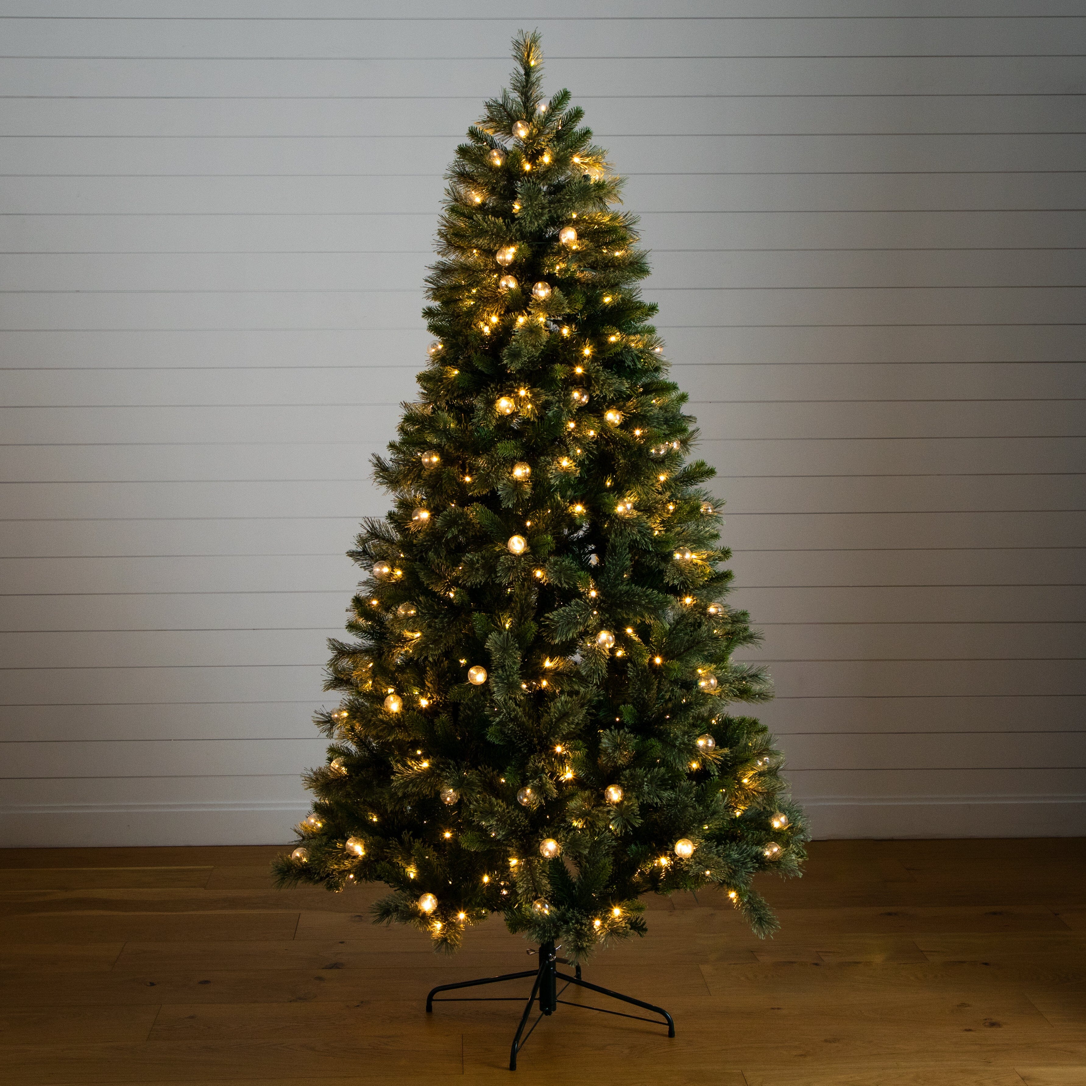 7.5' Artificial Christmas Tree with 450 Warm White Clear Globe Bulbs and LED Lights - Image 3