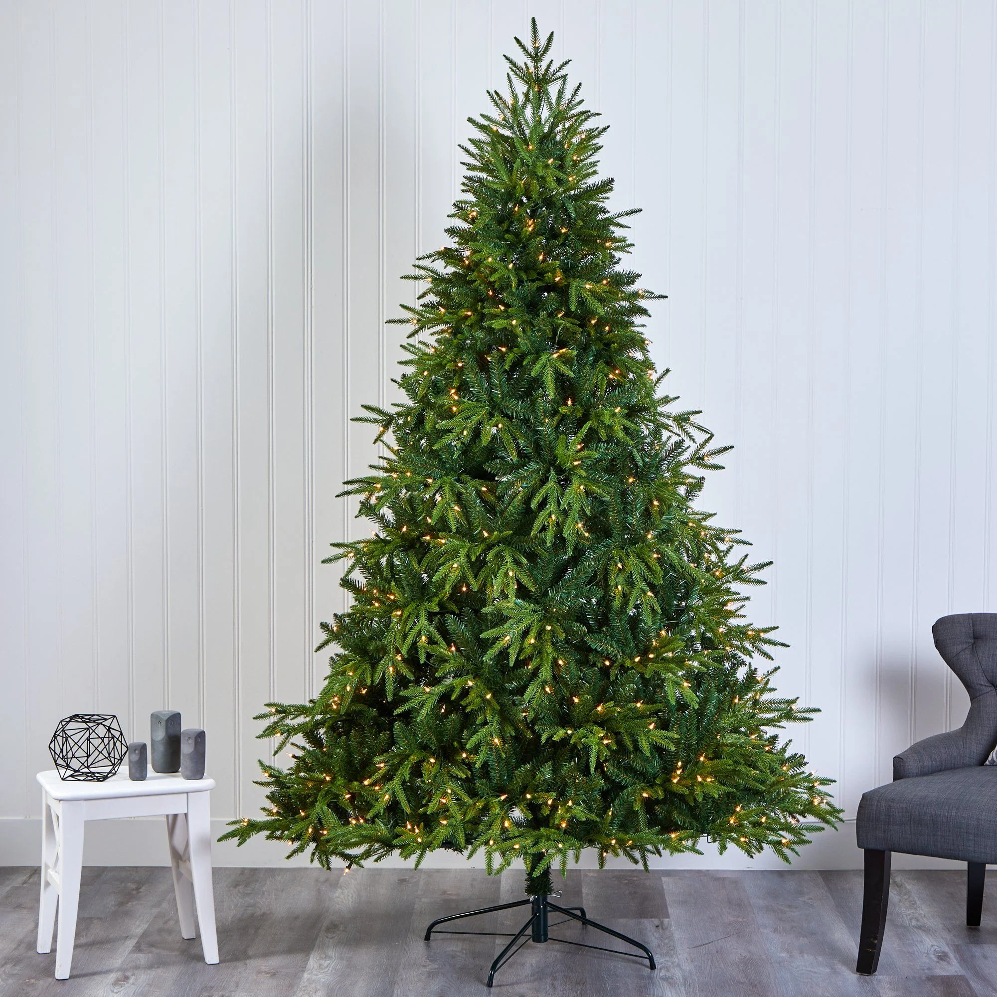 7.5’ Colorado Mountain Fir “Natural Look” Artificial Christmas Tree with 600 Clear LED Lights and 3048 Bendable Branches - Image 8