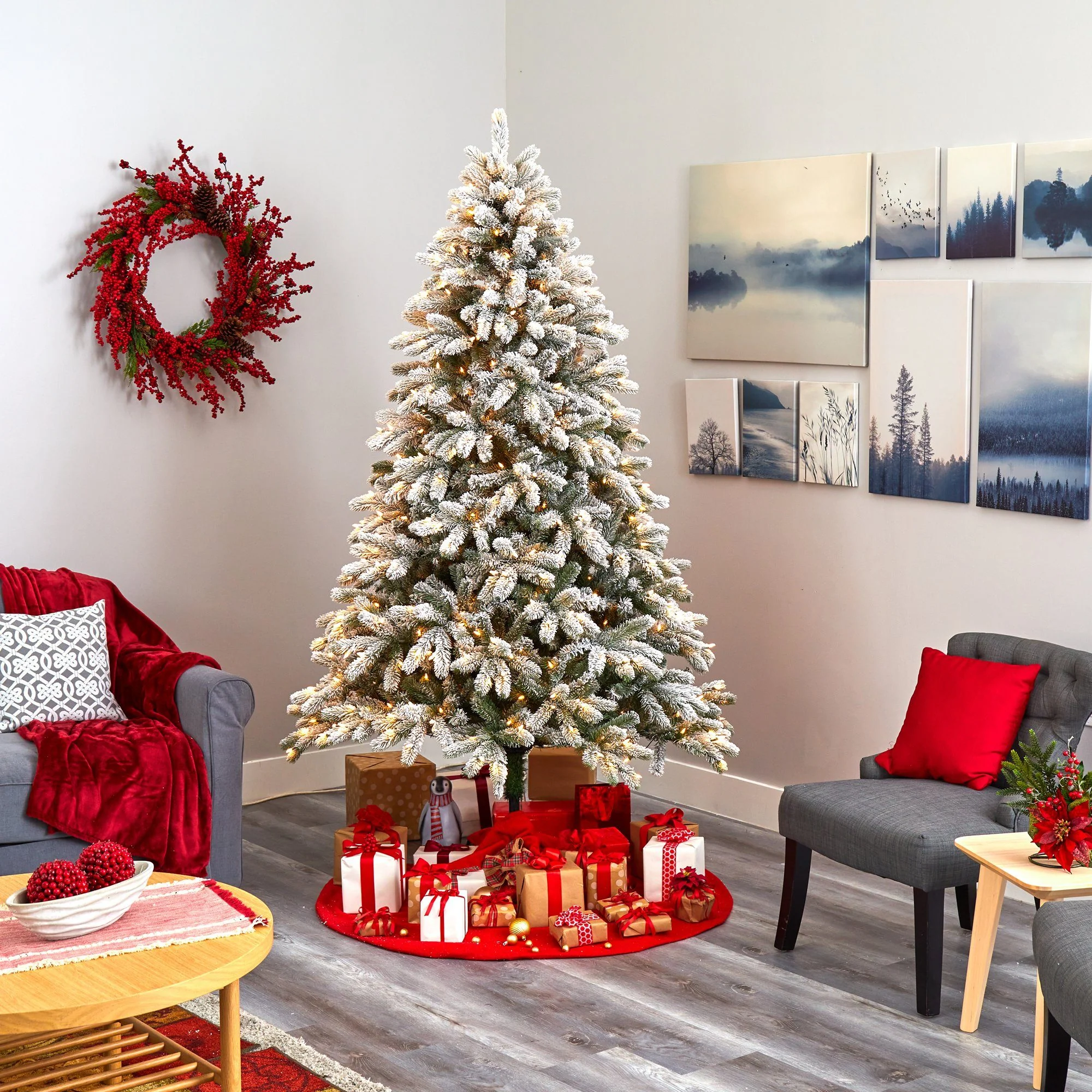 7.5’ Flocked South Carolina Spruce Artificial Christmas Tree with 600 Clear Lights and 1537 Bendable Branches - Image 6