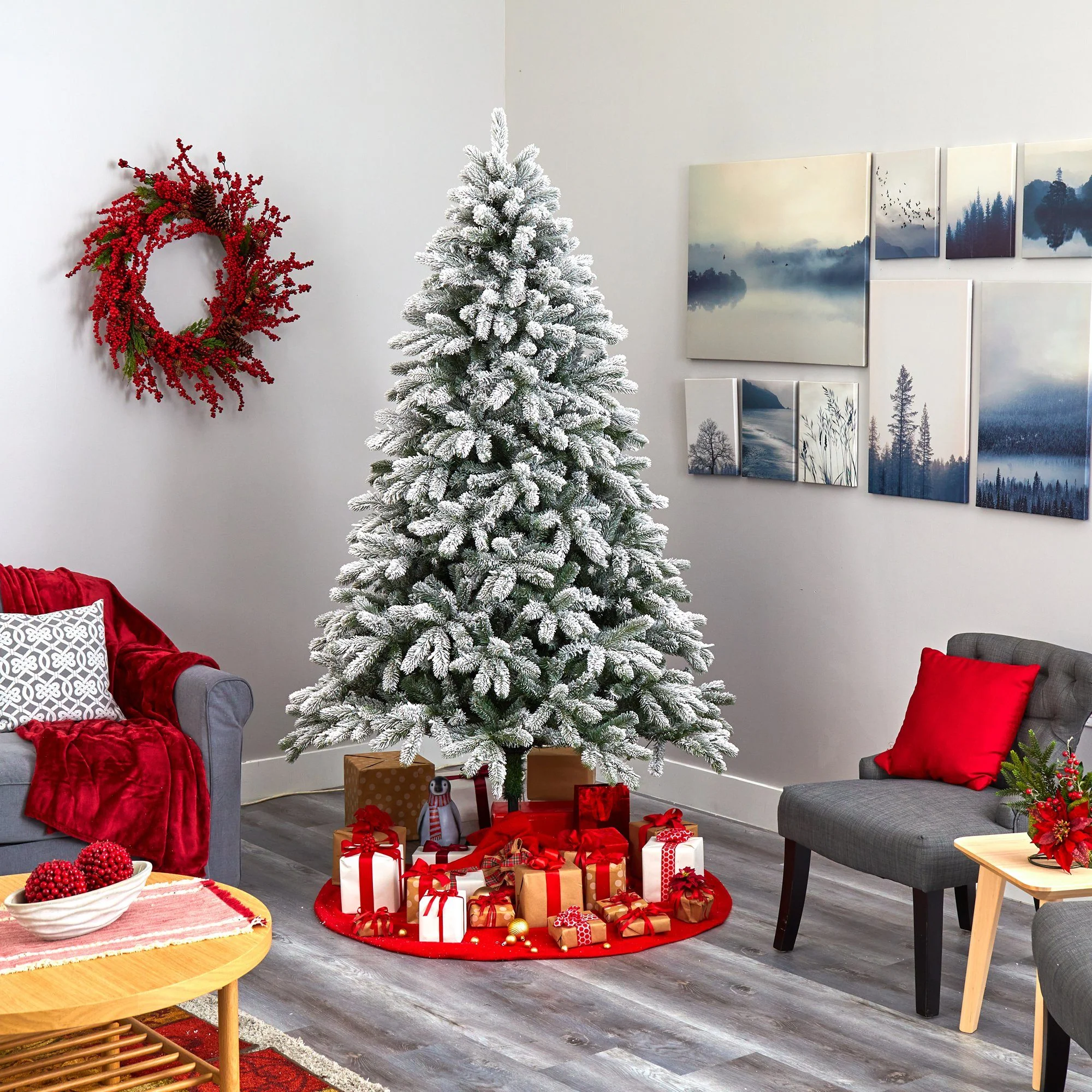 7.5’ Flocked South Carolina Spruce Artificial Christmas Tree with 600 Clear Lights and 1537 Bendable Branches - Image 7
