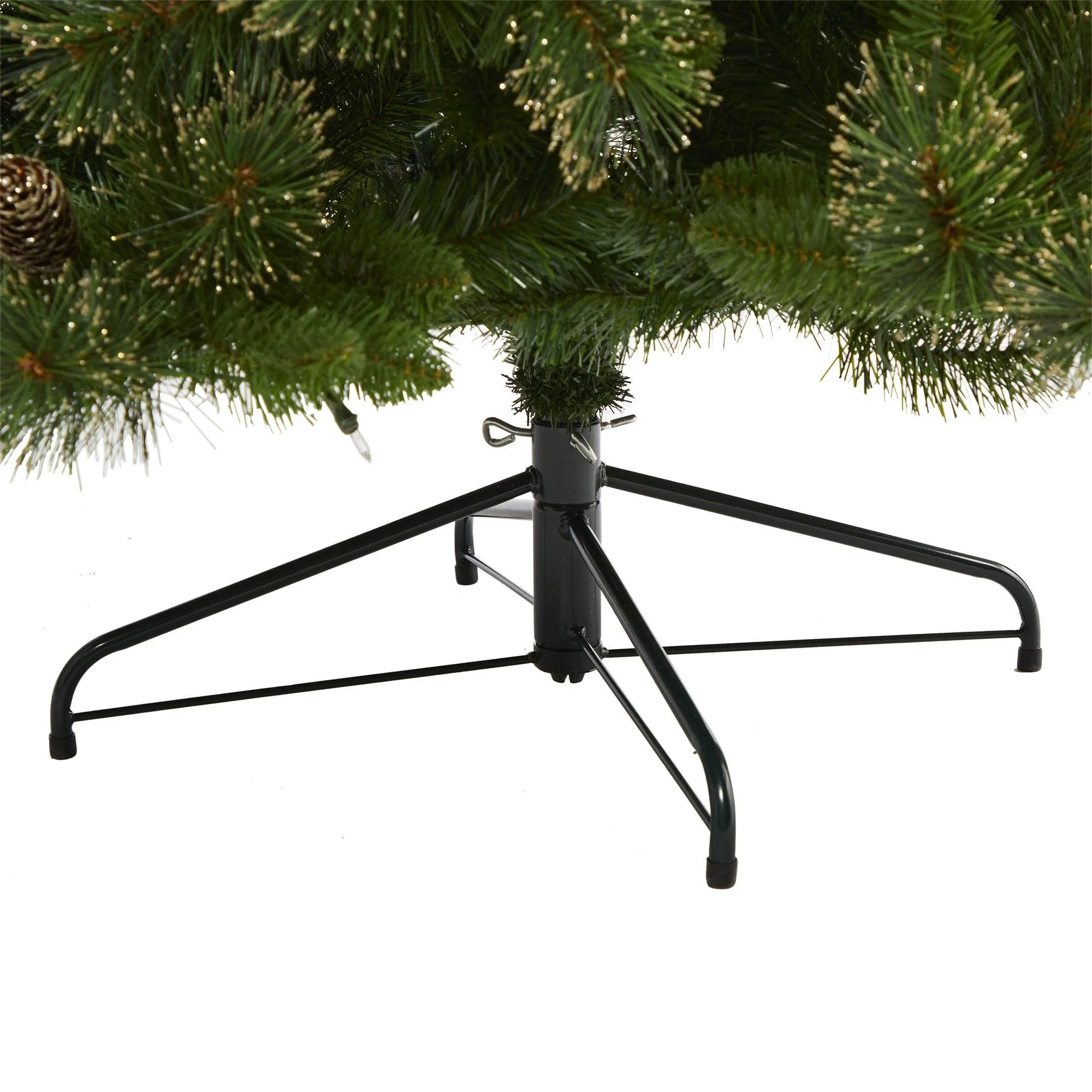 7.5’ Golden Tip Washington Pine Artificial Christmas Tree with 600 Clear Lights, Pine Cones and 1568 Bendable Branches - Image 6