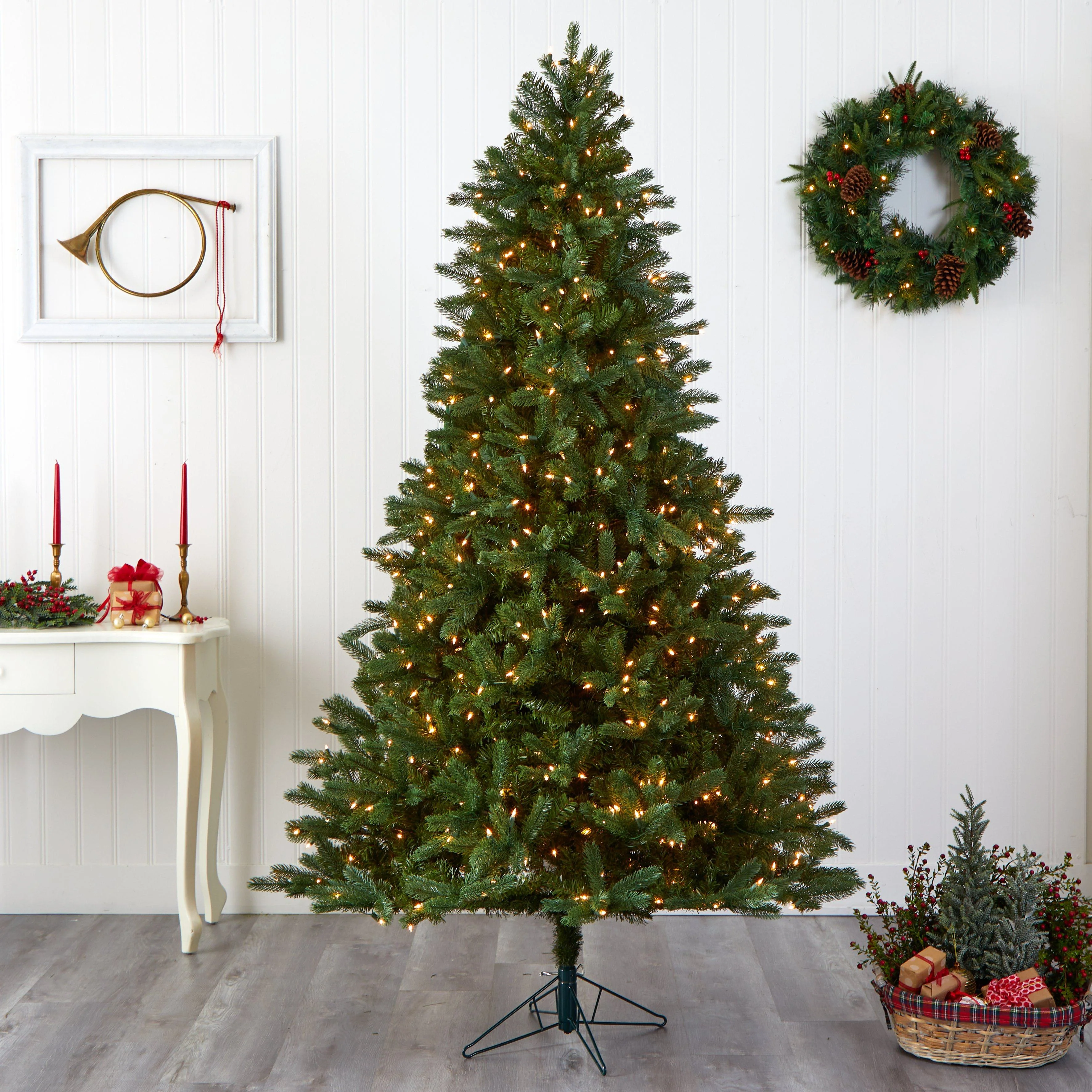 7.5’ Rembrandt Christmas Tree w/Clear Lights - Image 6