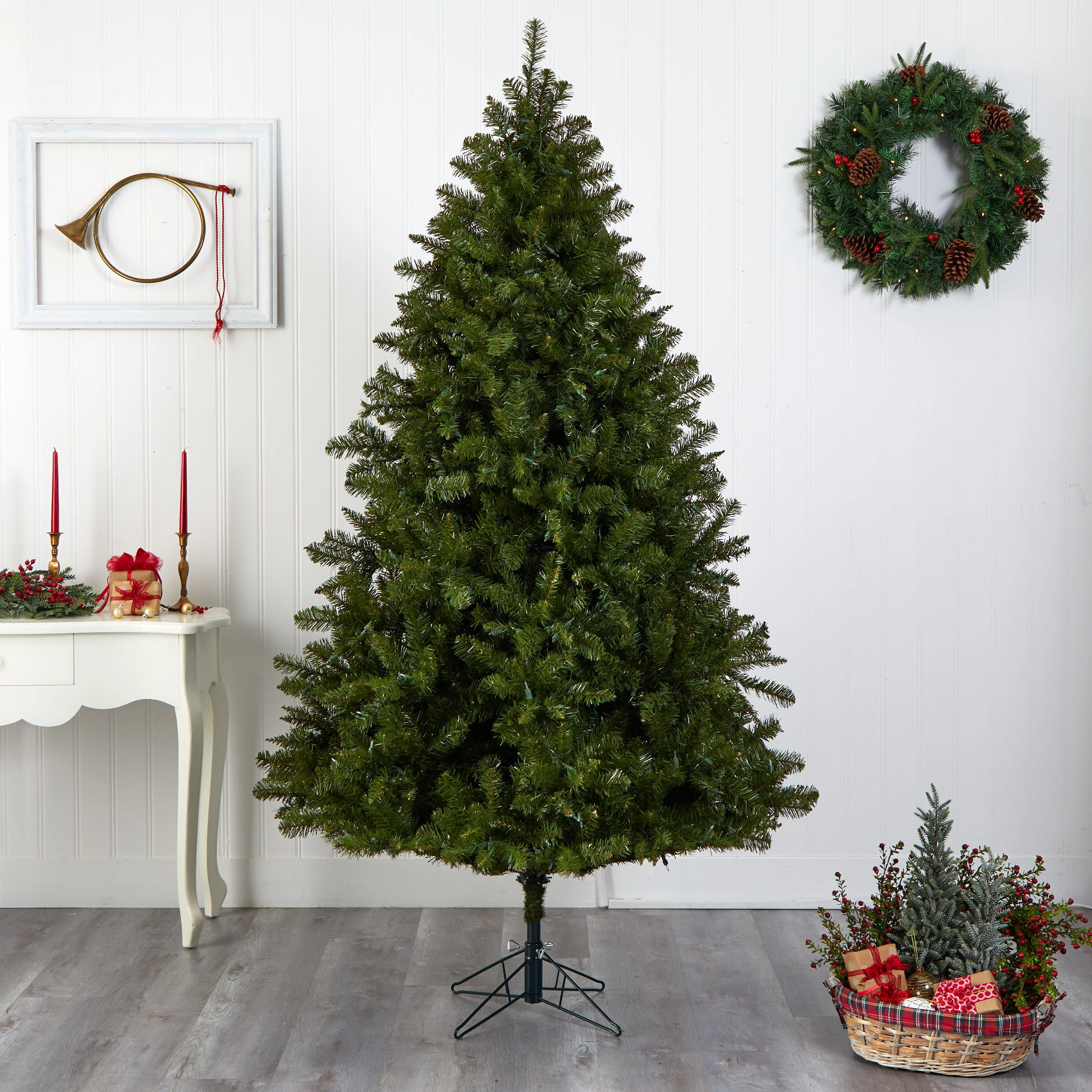 7.5’ Windermere Christmas Tree w/Clear Lights - Image 5