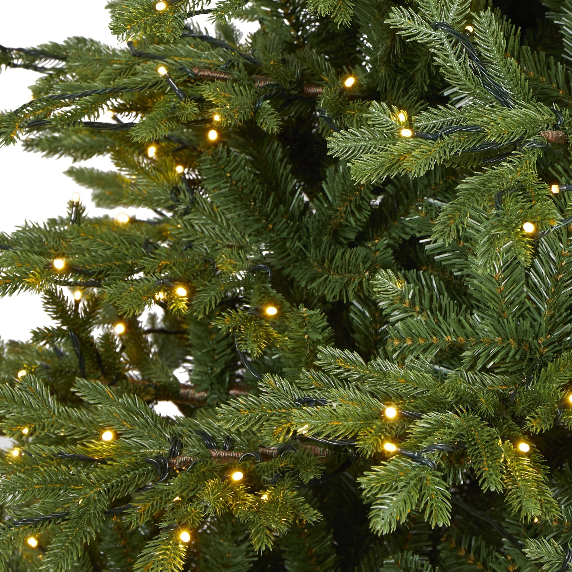 7.5’ Wyoming Spruce Artificial Christmas Tree with 650 Clear LED Lights and 1701 Bendable Branches - Image 5