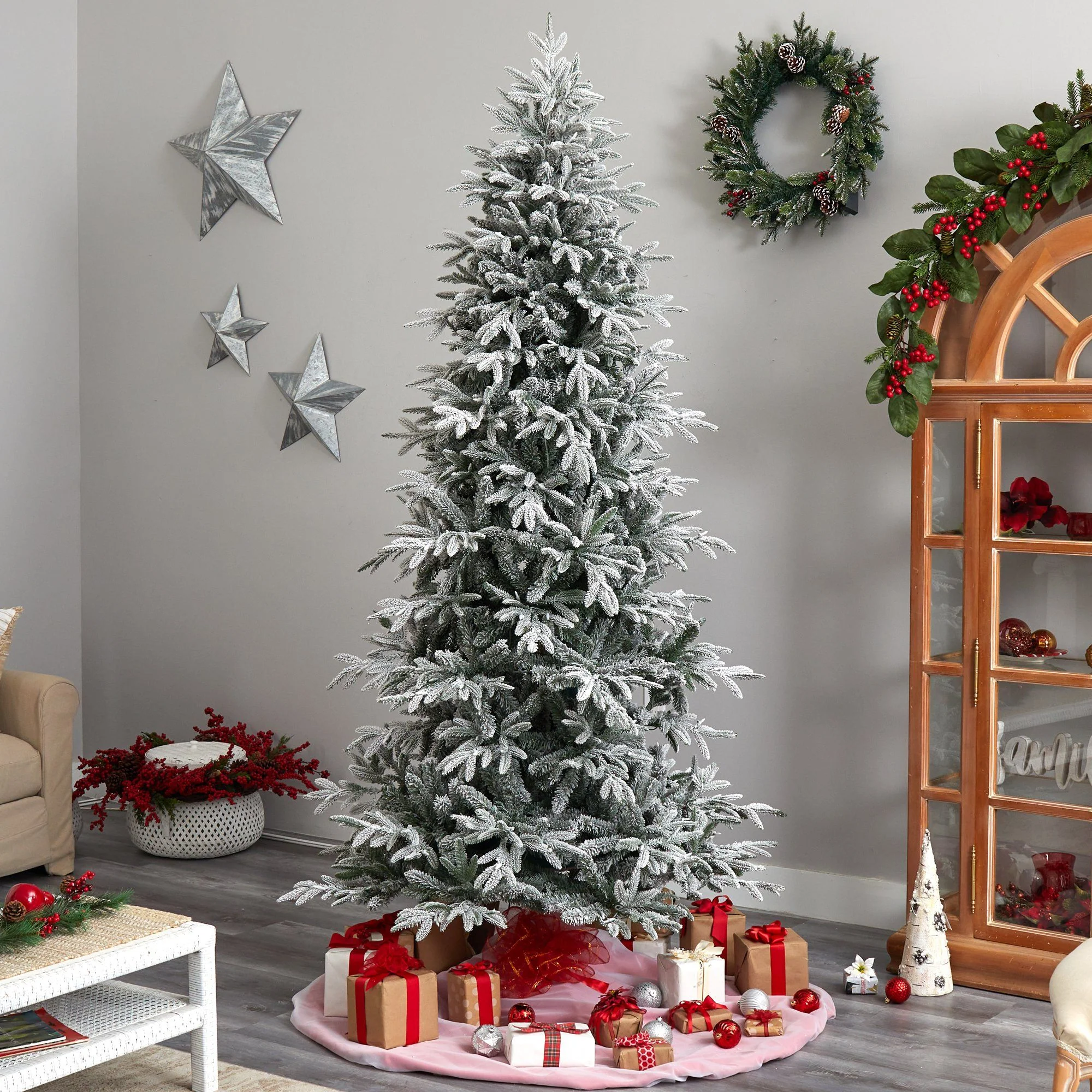 8.5’ Flocked Manchester Spruce Artificial Christmas Tree with 550 Lights and 1317 Bendable Branches - Image 8