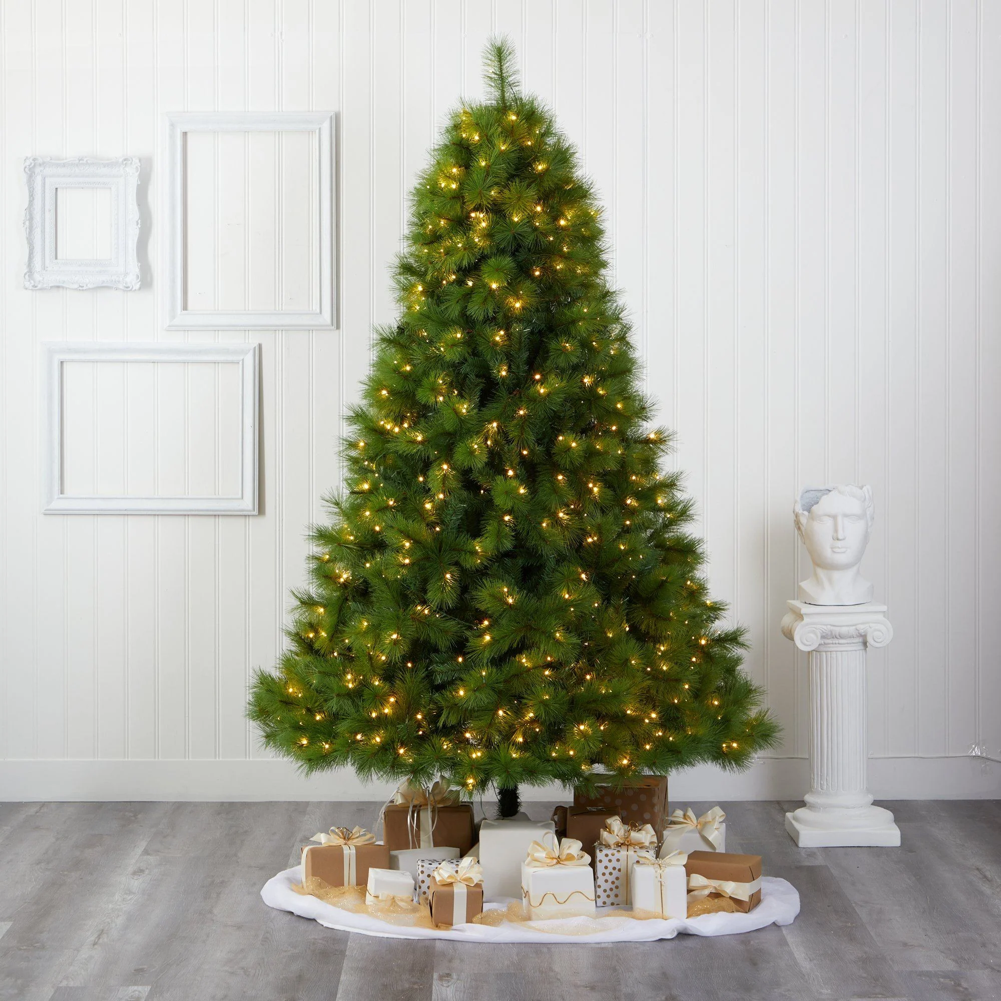 8’ Green Scotch Pine Artificial Christmas Tree with 600 Clear LED Lights - Image 2